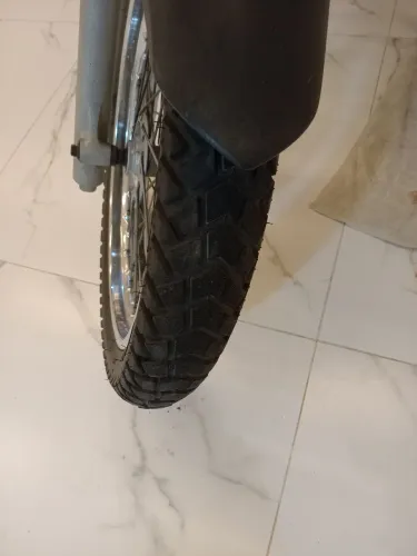Vendo moto xre190