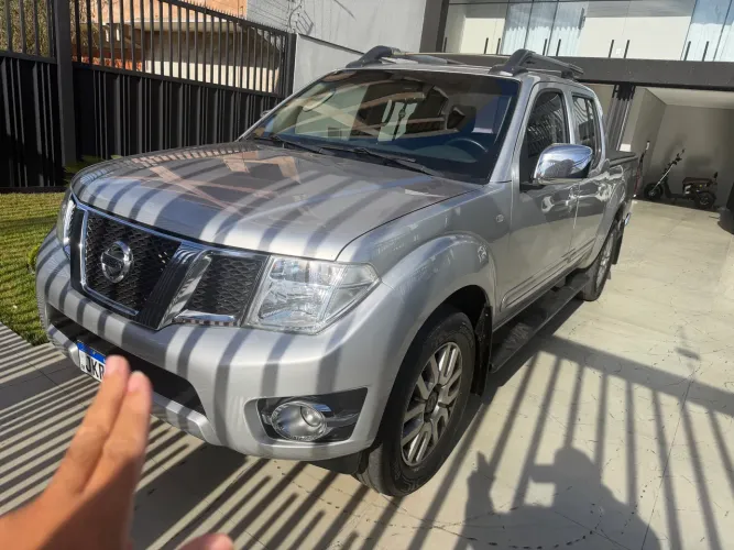 Nissan Frontier SL CD 4X4 2.5tb Diesel AUT 2014
