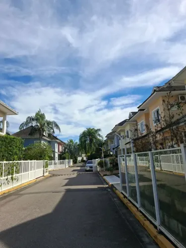 Excelente Casa em Condominio Reservado - Vargem Pequena