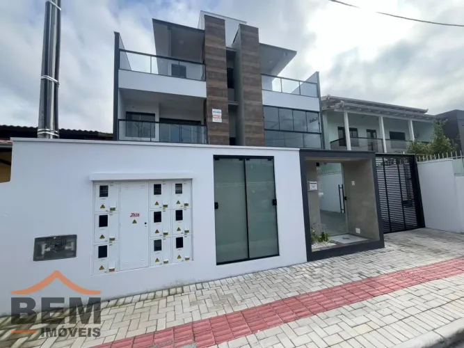Apartamento para alugar com 2 quartos e 60 m² no bairro São João, em Itajaí.