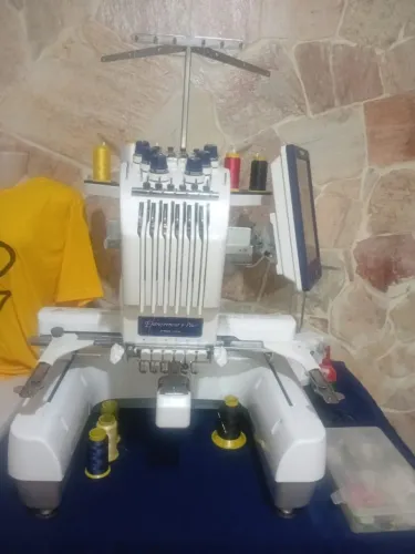 Bordadeira brother PR 670E