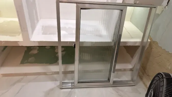 JANELA DE ALUMÍNIO 1,00x1,00