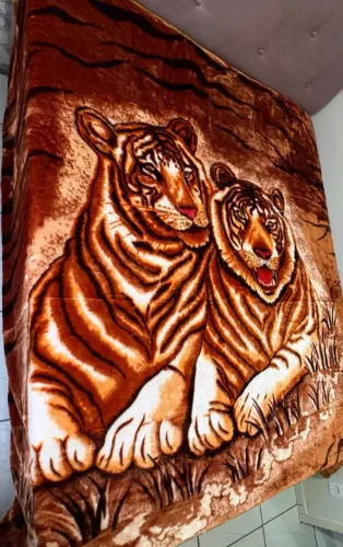 Coberta Casal Dupla Face Premium Tigres e Animal Print Super Macia Nova
