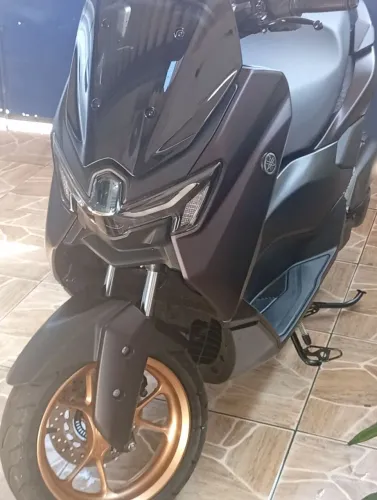 Nmax 2025 marrom