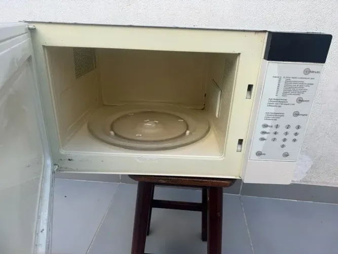 MICRONDAS BRASTEMP 110 volts ( LEIA O ANÚNCIO)