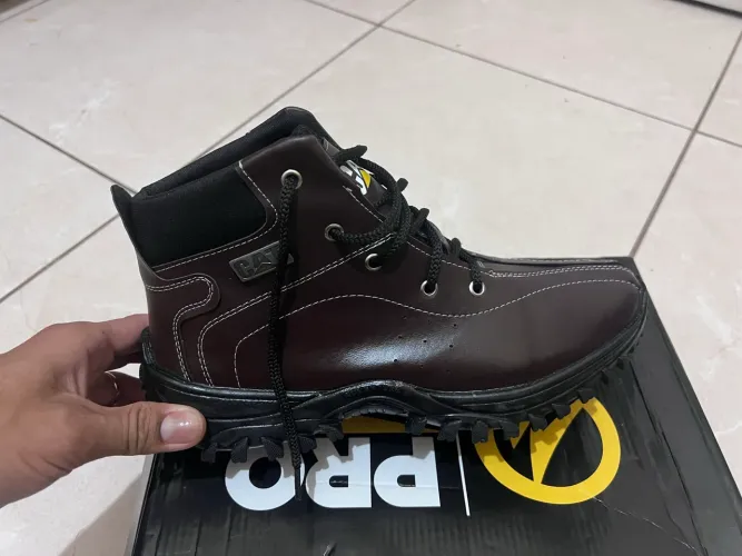 Bota cuturno Masculina N 43 - Nova /Nunca usada cor Marron
