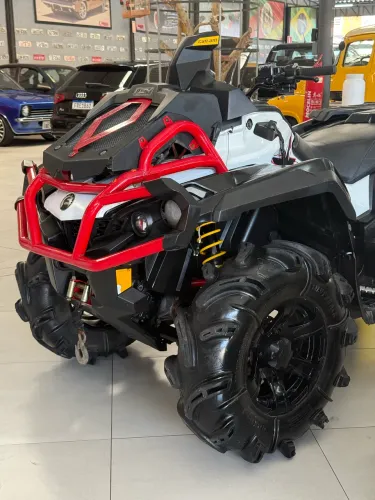 Quadriciclo CAN AM 1000CC 4x4 AUT