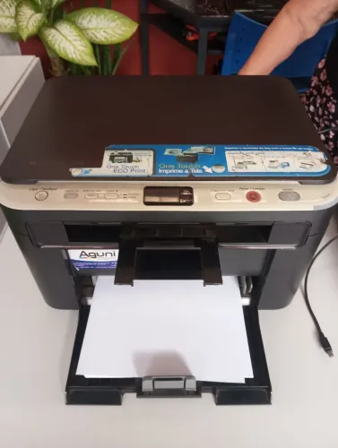 Impressora Samsung SCX-3200 com tonner e recarga nova