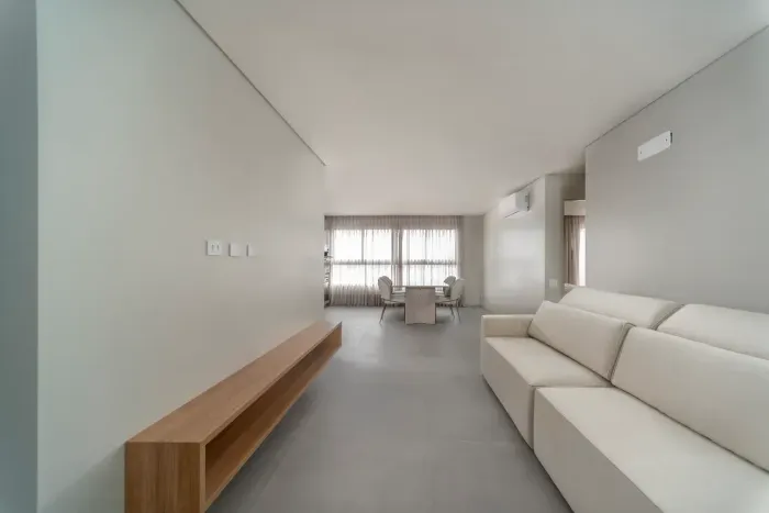 CENTRO DE ITAJAI, 86m2, IMOVEL MOBILIADO..
