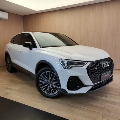 Audi Q3 SPB Perf. Black 2.0 TFSI Tipt. Quat. 2023