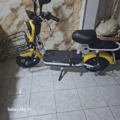 VENDO SCOOTER ELETRICA SEMI-NOVA