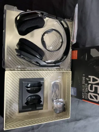 ASTRO A50 Gen 4 + Base Station | Wireless | Dolby | PS4/PS5/PC | Excelente Estado