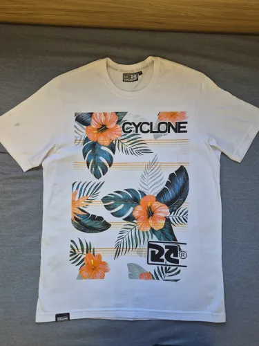 Camiseta cyclone flowers
