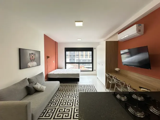Apartamento studio mobiliado com 34m bem iluminado e com vaga ao lado UFSC e o Shopping Vi
