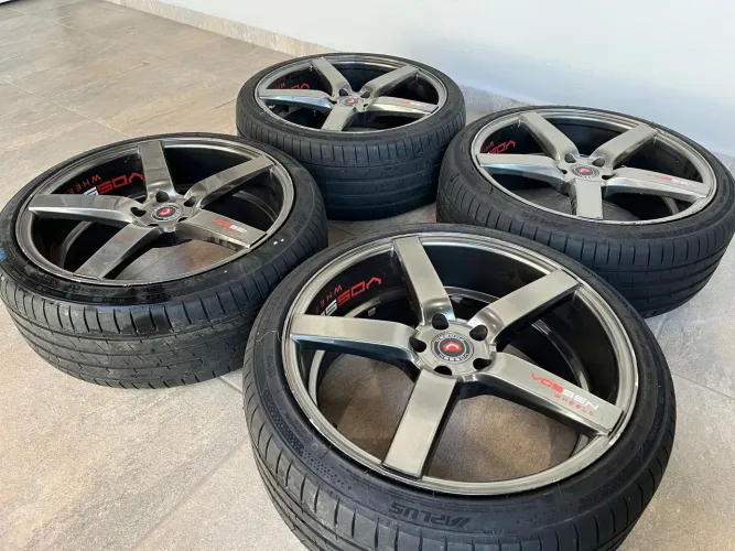 vendo jogo de rodas aro 20 5x114 
