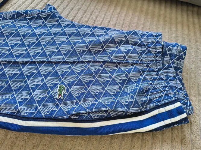 Calça monograma Lacoste 