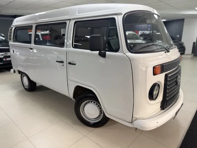 Volkswagen Kombi Lotação 1.4 MI Total Flex 8V 2013