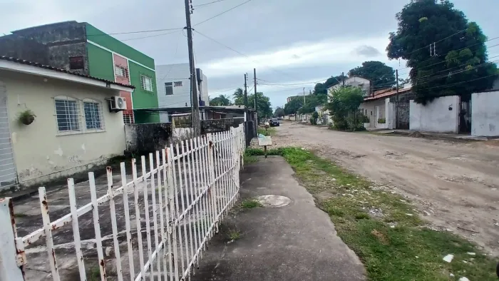 Casa com área privada