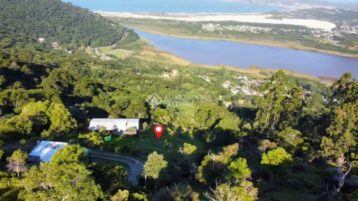 Vista incrível para lagoa e mar | 2.401m² na Costa do Macacu - Garopaba/SC