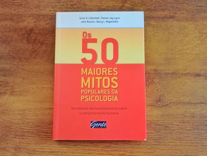   Livro Os 50 Maiores Mitos Populares da Psicologia (Seminovo)