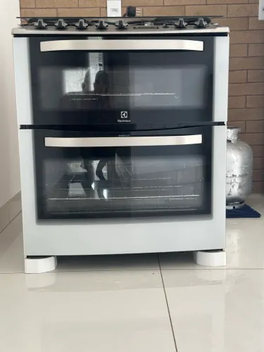 Fogão Electrolux 5 Bocas com Duplo Forno - Excelente Estado
