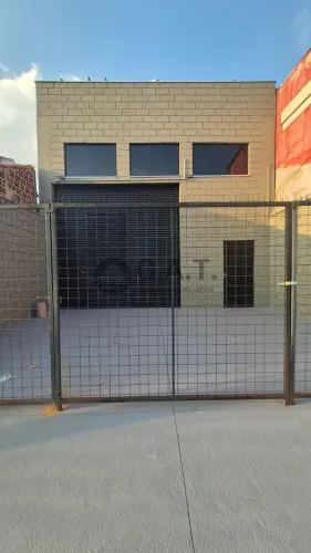 Galpão Comercial para Locação em Sorocaba-SP, Jardim Santa Barbara: 1 Banheiro, 3 Vagas de
