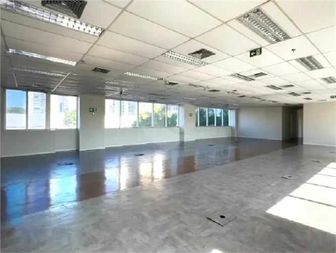 Salas com 1 quartos para locação em Vila cordeiro - SP