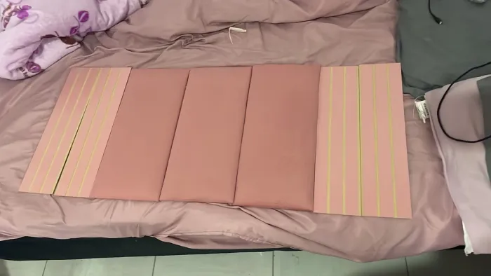 Cabeceira de cama de solteiro rosa