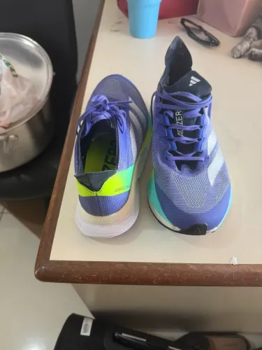 Tênis Adidas adizero Boston 12