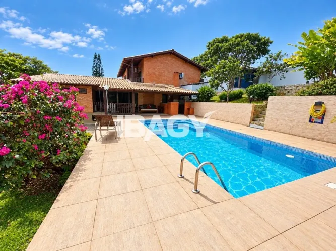 Excelente Apartamento 1 dormitório(s) em Carvoeira - Florianopolis