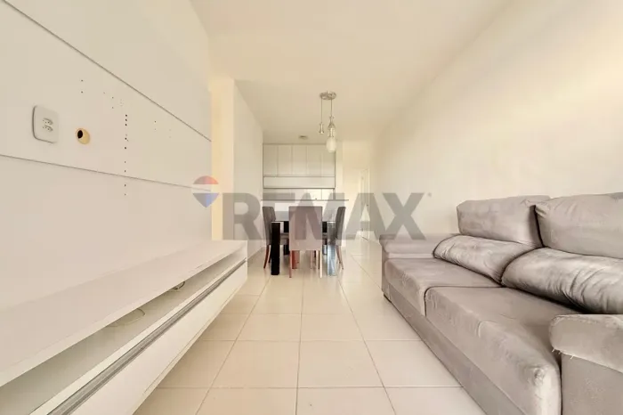 Apartamento à venda com 3 quartos sendo 1 suite,na Rod.Augusto Montenegro,conta com um con