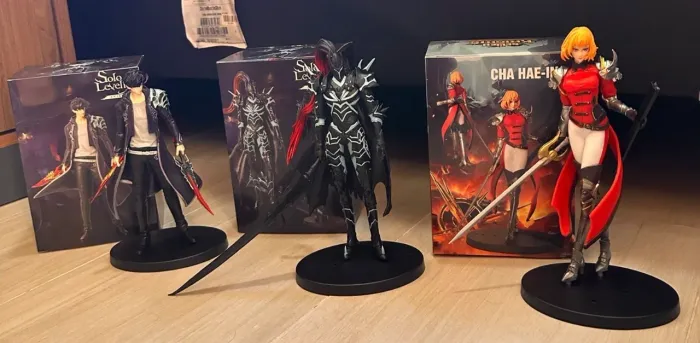 Trio Solo Leveling Sung Jinwoo, Igris e Cha Hae In - Action Figure