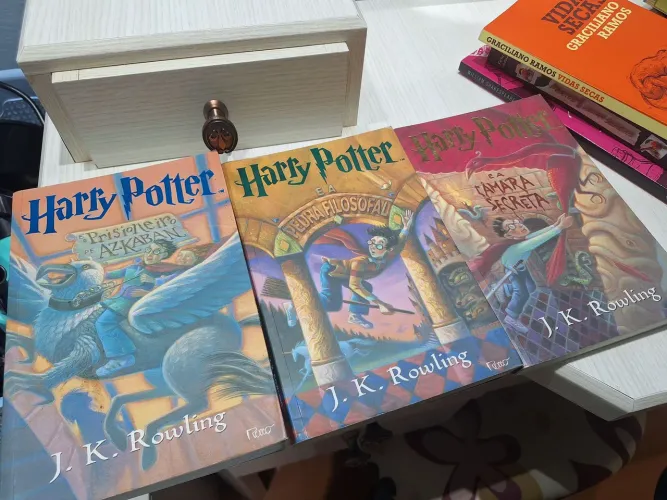 Harry Potter - J.K. Rowling ( 3 primeiros livros)