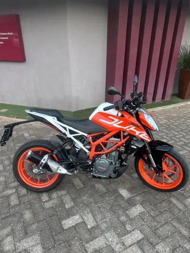 KTM Duke 390 2021