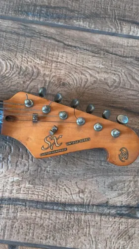 Guitarra SX Vintage Branca