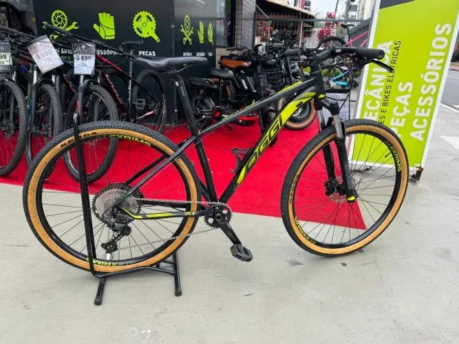 BICICLETA OGGI 7.1 QUADRO 17, SUSPENÇÃO ROCKSHOX JUDY,  CAMBIO DEORE 12 32s