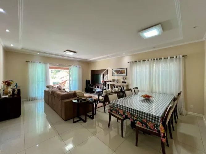 Casa com 3 suítes à venda, 142 m² por R$ 1.290.000 - Golfe - Teresópolis/RJ