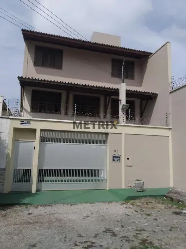 Casa Duplex com 3 Suítes à venda por R$ 650.000 - Lagoa Redonda - Fortaleza/CE