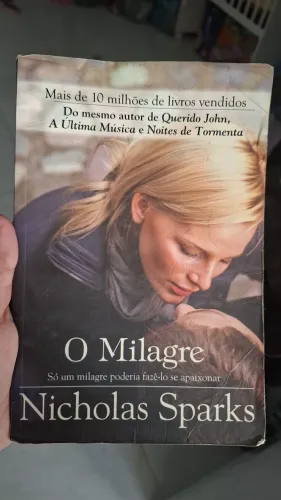 Livro O Milagre de Nicholas Sparks (Usado)