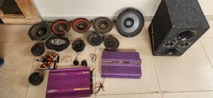 Kit de som automotivo