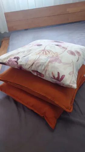 Almofada para decoração de sofá ou cama