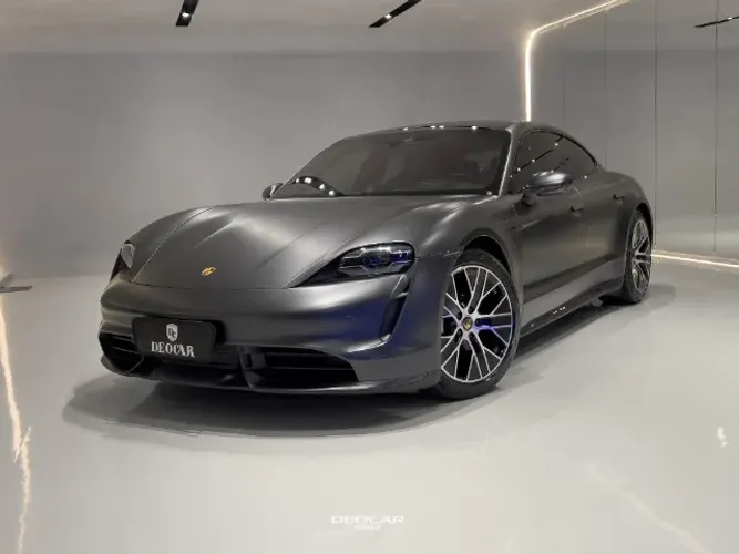 Porsche Taycan Turbo (elétrico) 2021