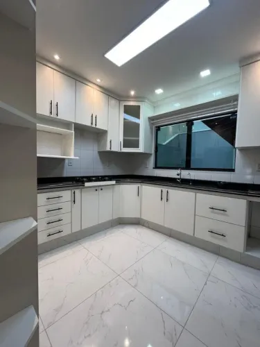 Casa à venda em Indaiatuba, Jardim Regente, com 3 quartos