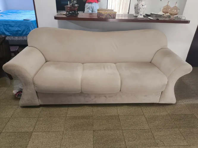 Vendo sofá 3 lugares usado