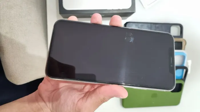 iPhone 11 Pro Max 256gb nunca aberto, em excelente estado