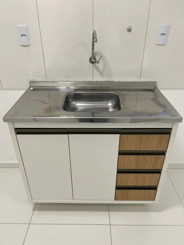 Armário de cozinha + pia de alumínio 