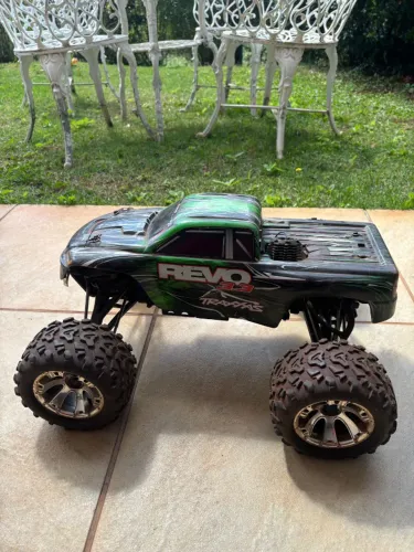 Automodelo Traxxas Revo 3.3 Nitro 1/10 - (Usado)