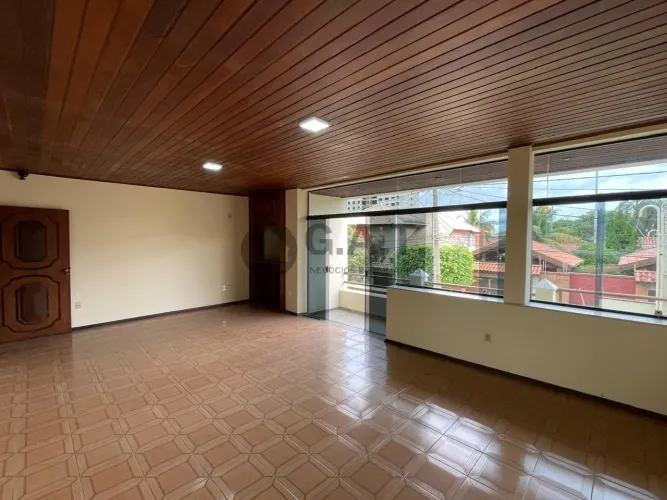 Casa para alugar em Sorocaba-SP, Jardim Santa Rosália: 5 quartos, 1 suíte, 1 sala, 2 banhe