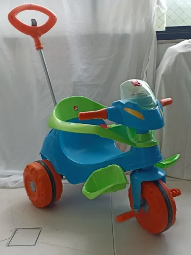 Triciclo Velobaby Passeio e Pedal Bandeirante - Completo e Excelente Estado