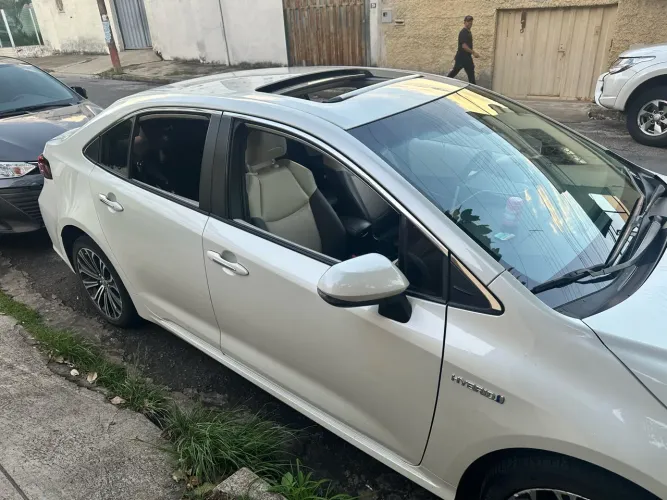 Toyota Corolla Altis Prem. Hybrid 1.8 Flex AUT 2020